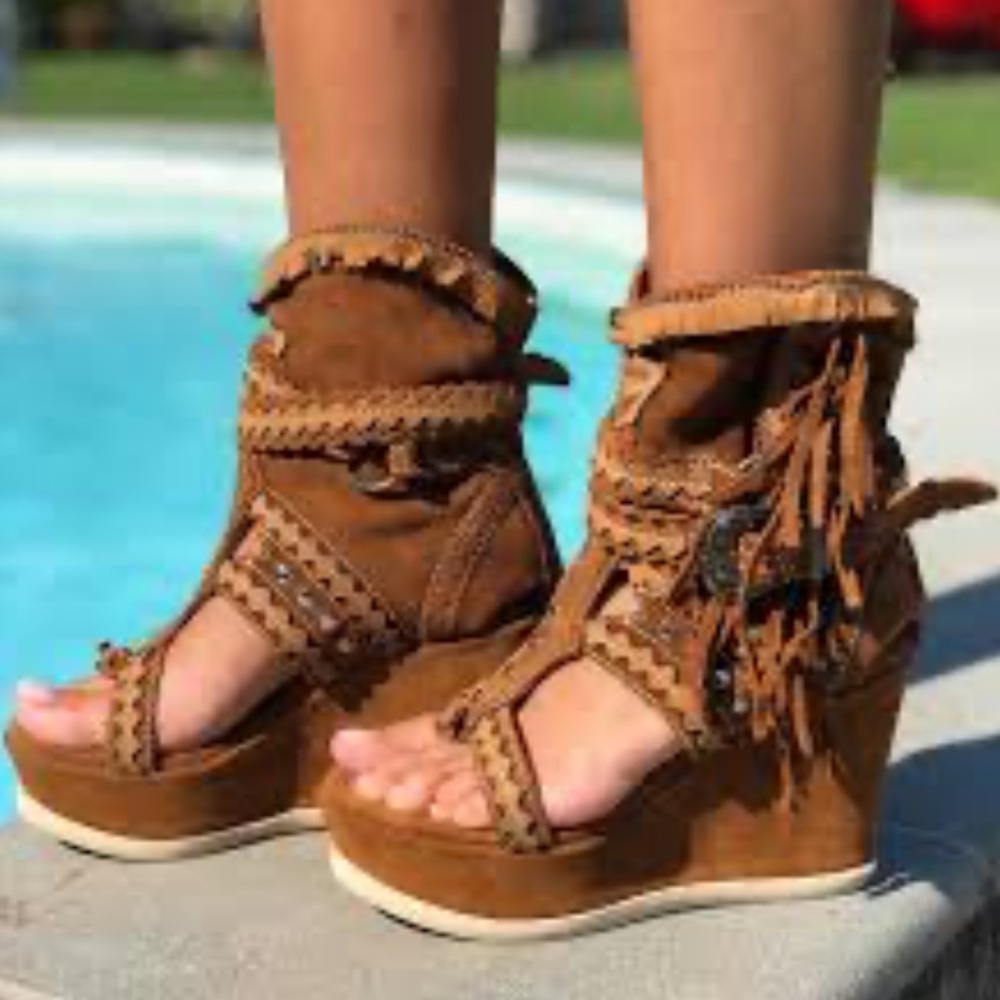 Fringed Suede Wedge Sandals - Brown